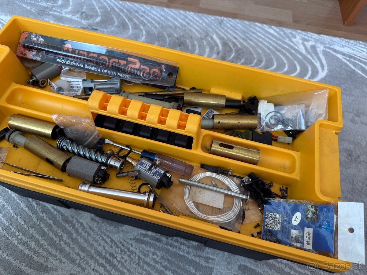 Kufrík s príslušenstvom na airsoft - 3