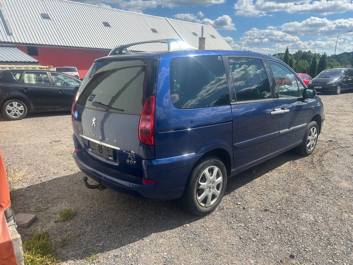 Peugeot 807 2,0HDI RHW 80KW prodám náhradní díly - 3