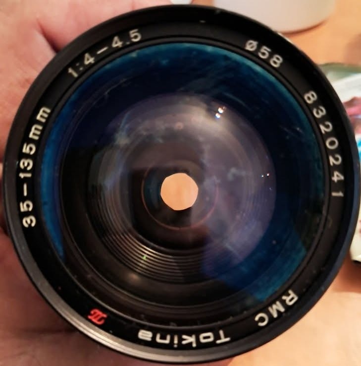 Canon AE-1 s príslušenstvom - 3
