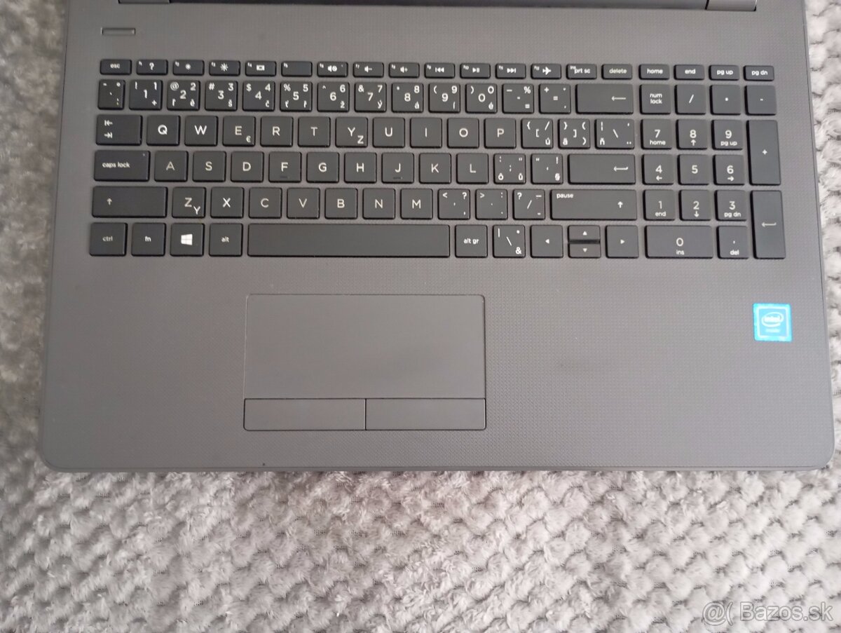 predám notebook HP 250 G6 , WINDOWS 8.1 - 3