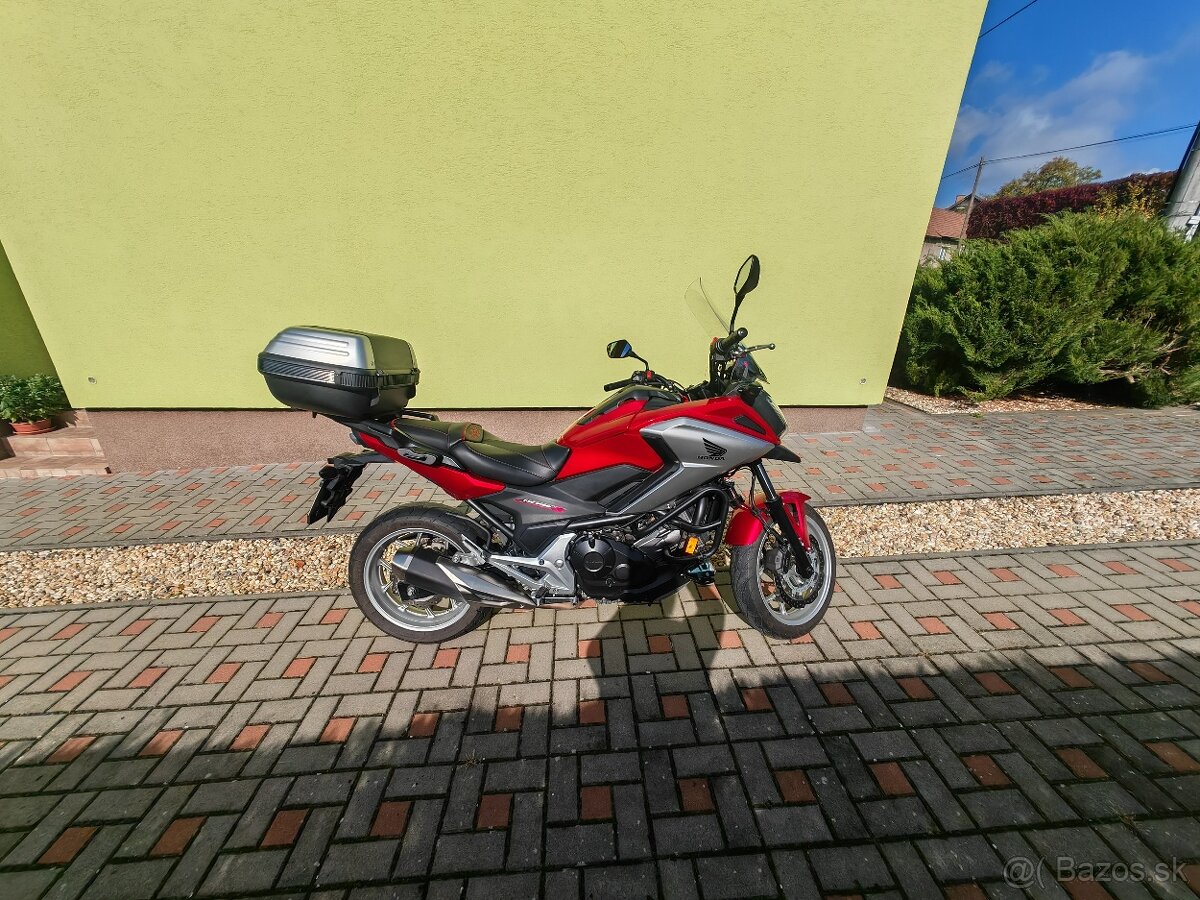 NC 750 X - 3