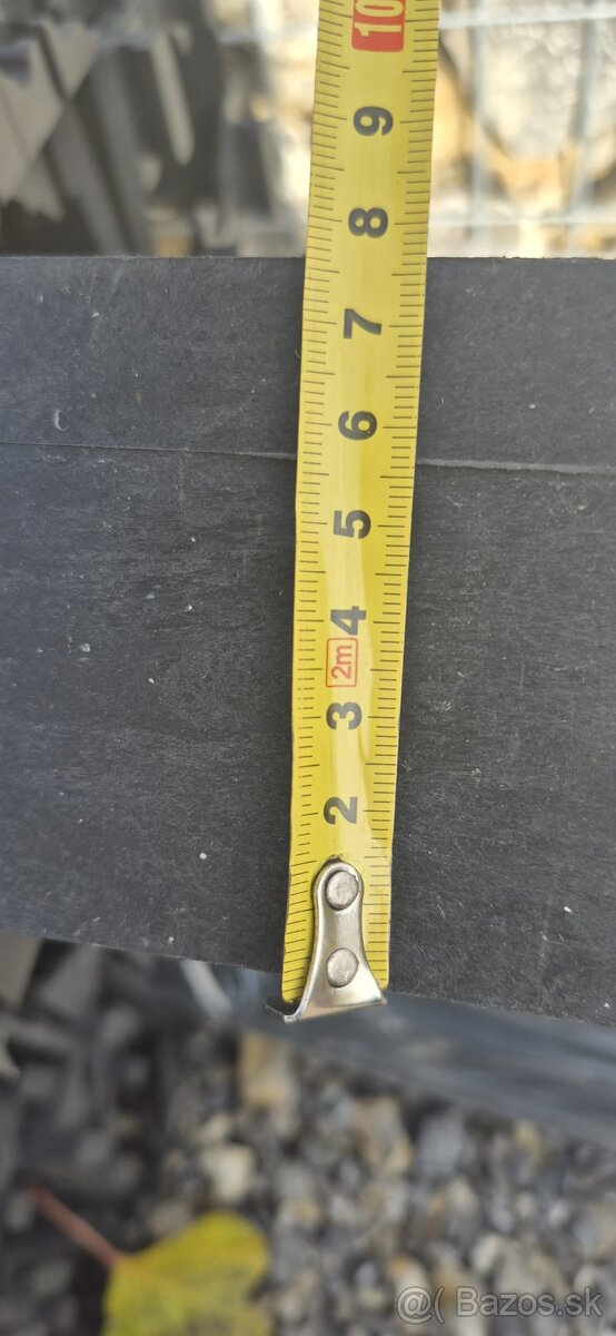 neviditelny plastovy obrubnik - 3