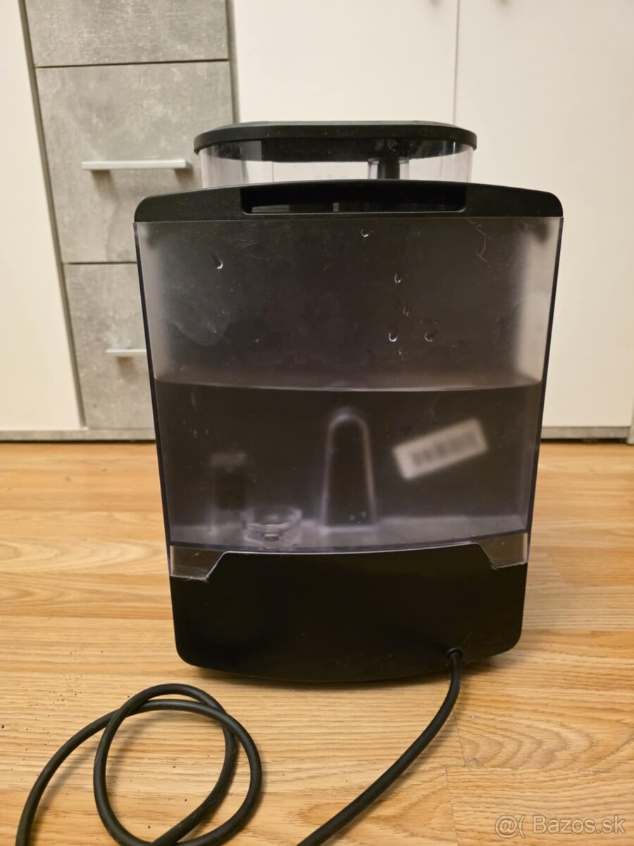 Predám na ND alebo na opravu automatický kávovar Krups EA81 - 3