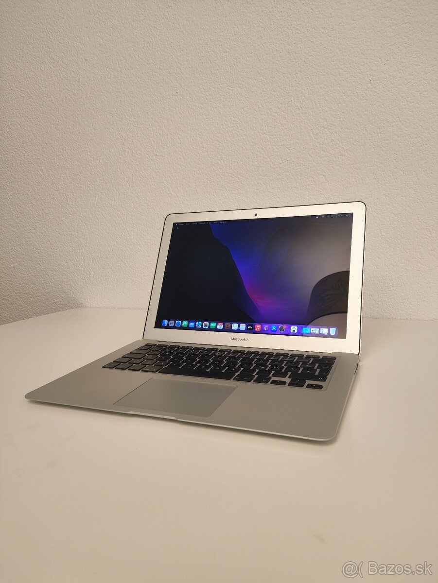 MacBook Air A1466 (2017) | i5 | 8 GB RAM | 128 GB SSD - 3