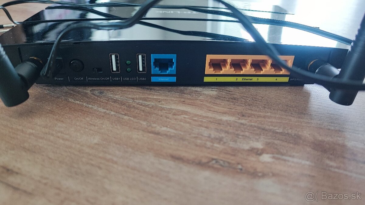 router TL-WDR3600 - Kvetoslavov - 3