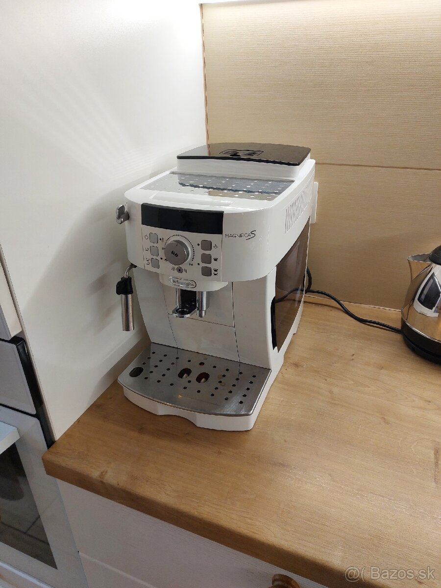 Kávovar delonghi - 3