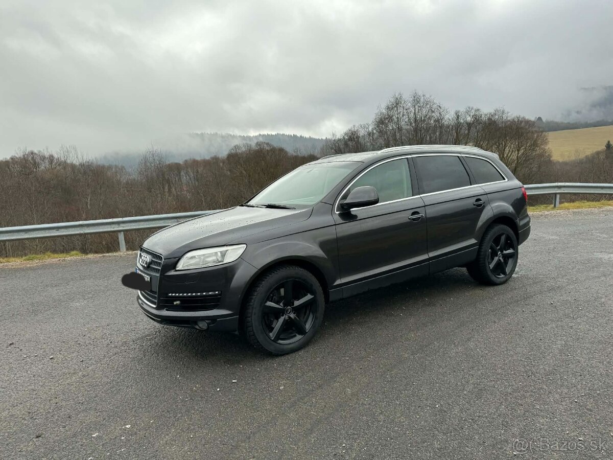 Audi Q7 - 3