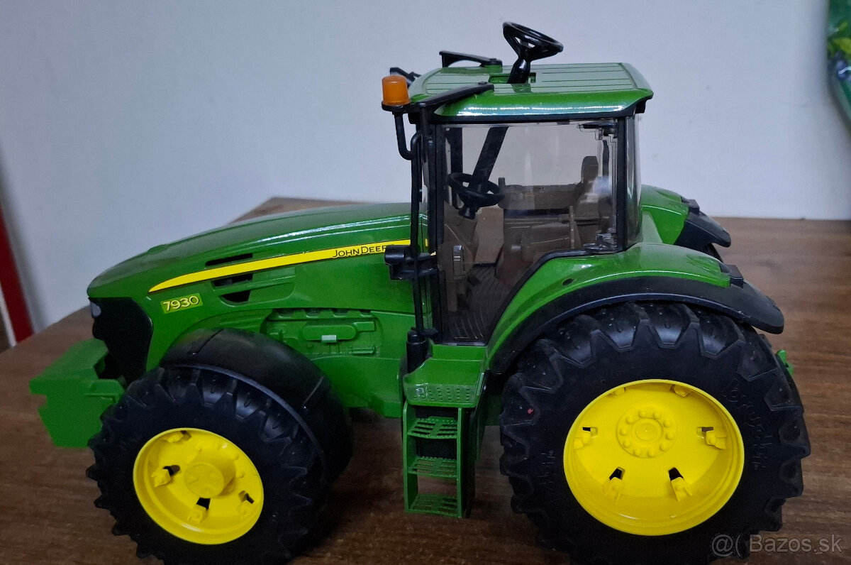 traktor Bruder 7930 - 3
