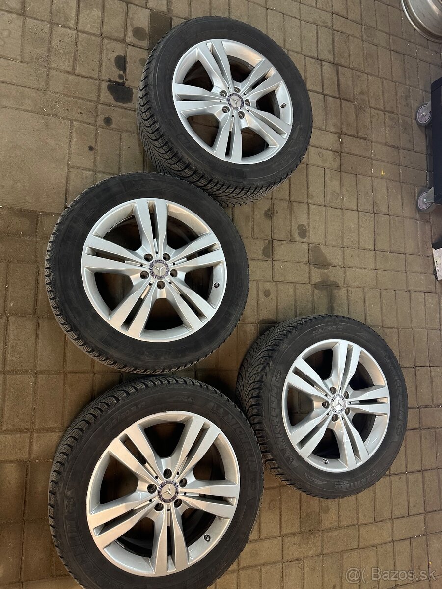 Elektrony Mercedes-Benz R19 - 3