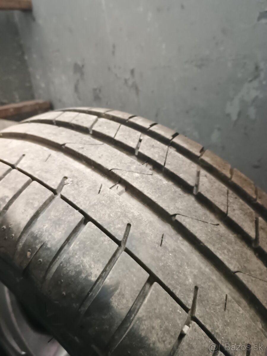 Velox Sport PT741 245/45r18 - 3