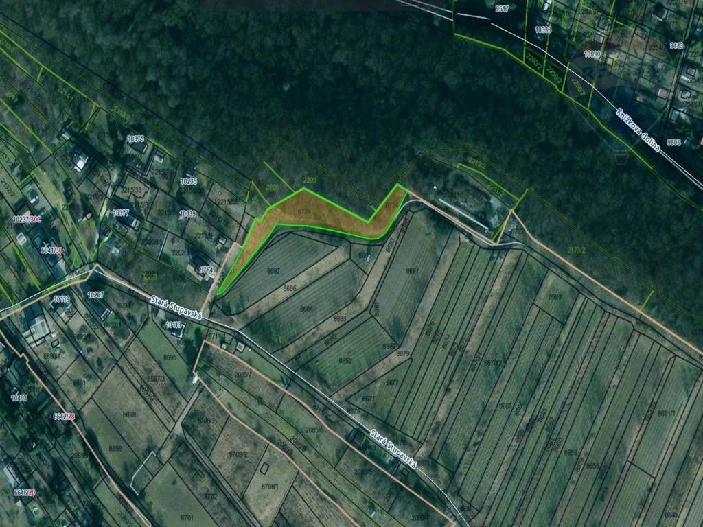 NA PREDAJ: Pozemok (rekreačný) 1000m2, ulica Stará Stupavská - 3