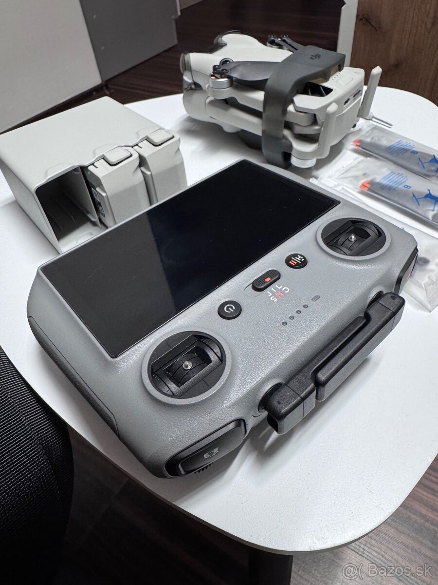 PREDÁM Dron DJI MINI 4 PRO - 3