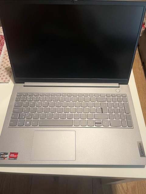 Perfektný Lenovo ThinkBook - 3