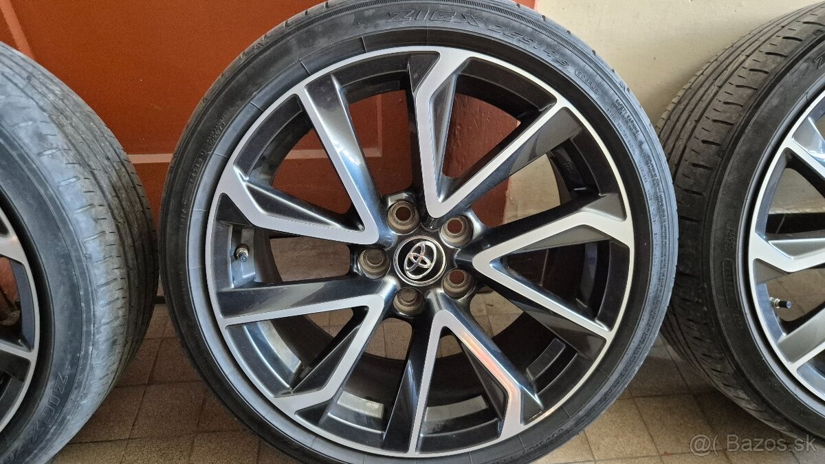 Original Toyota 18" elektróny - 3