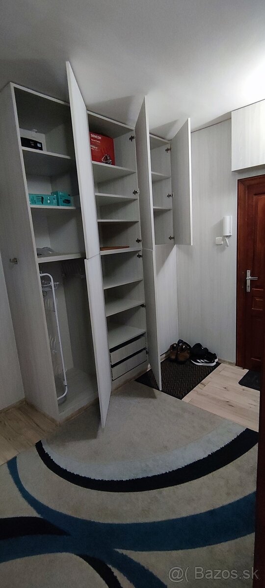 Predaj / Prenájom - 2,5 izbový byt - 3