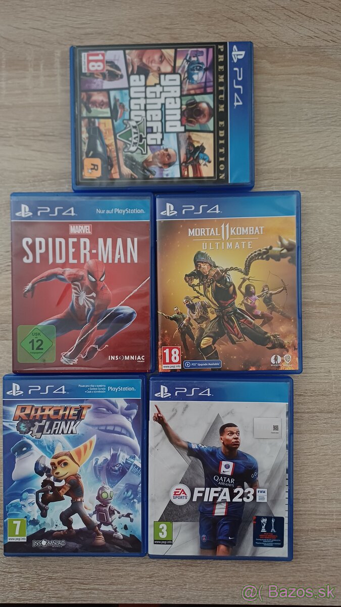 Predam/vymenim PS4 PRO 1TB - 3