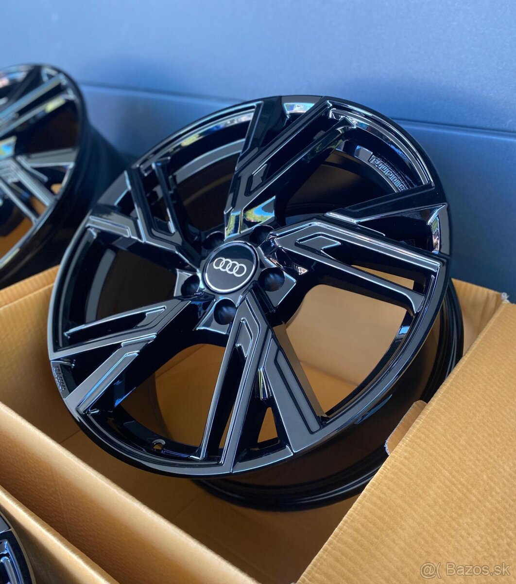 5x112 R18 MAM RS5 Black - 3