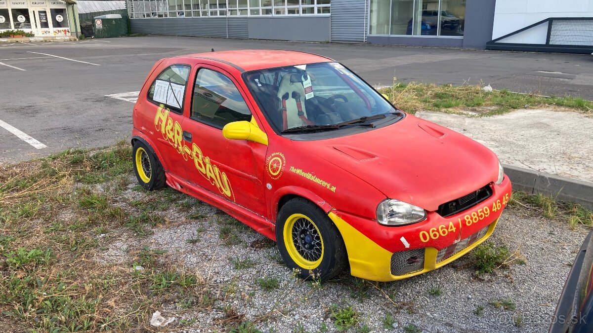 Opel Corsa B 1,6 - ideálne na slalom - 3