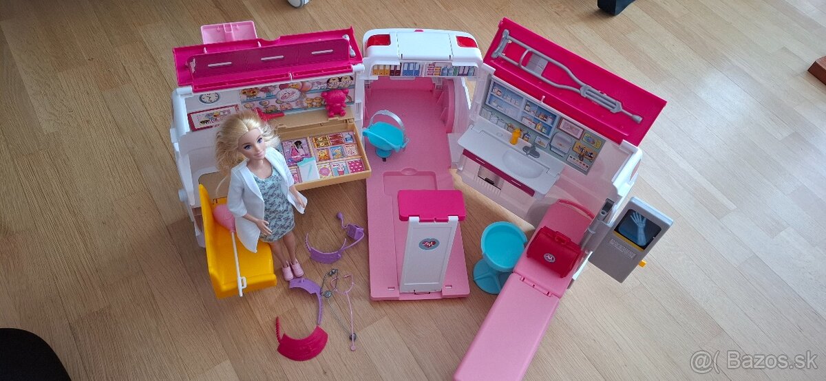 Barbie sanitka - 3