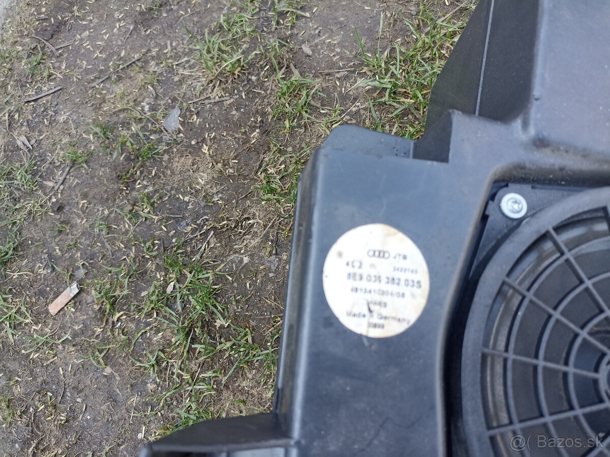 Subwofer audi a4 b6 Avant - 3