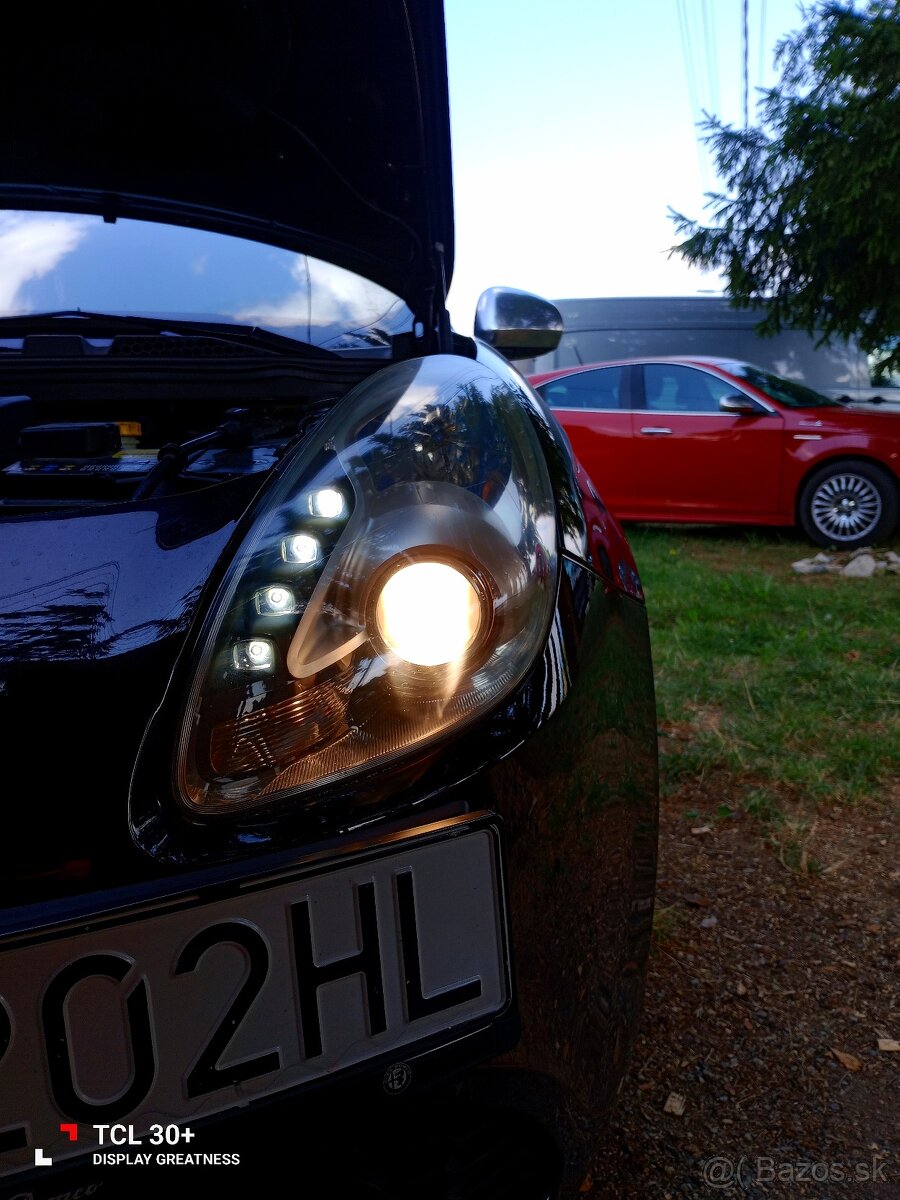 Svetlomet Alfa Romeo Giulietta - 3