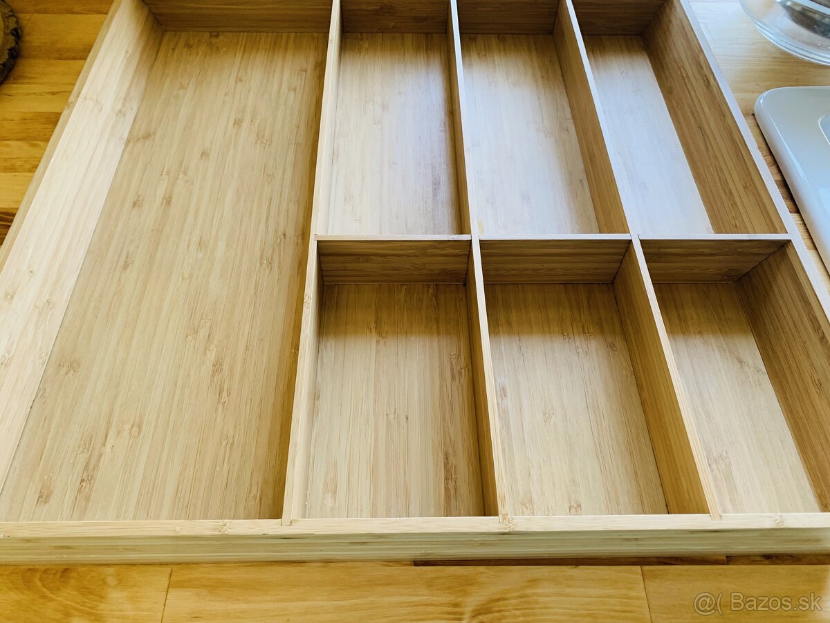 Príborník Ikea. - 3