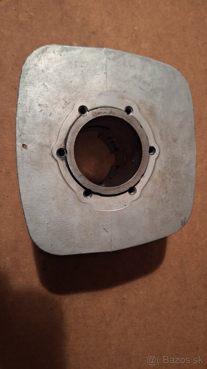 Cz 380 typ 981 motocros valec - 3