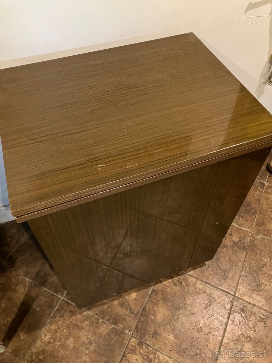 Predám šijací stroj - 3