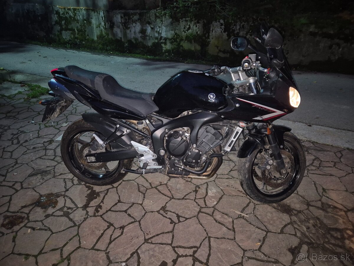 Yamaha Fazer 600 - 3