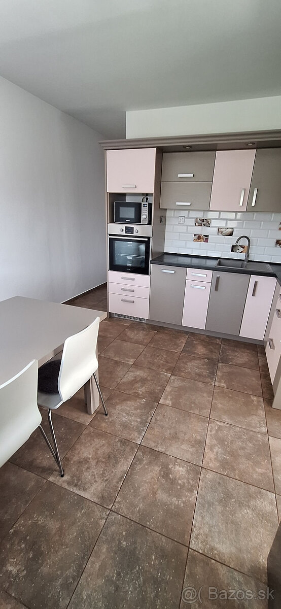 Pekný byt do prenájmu - 3