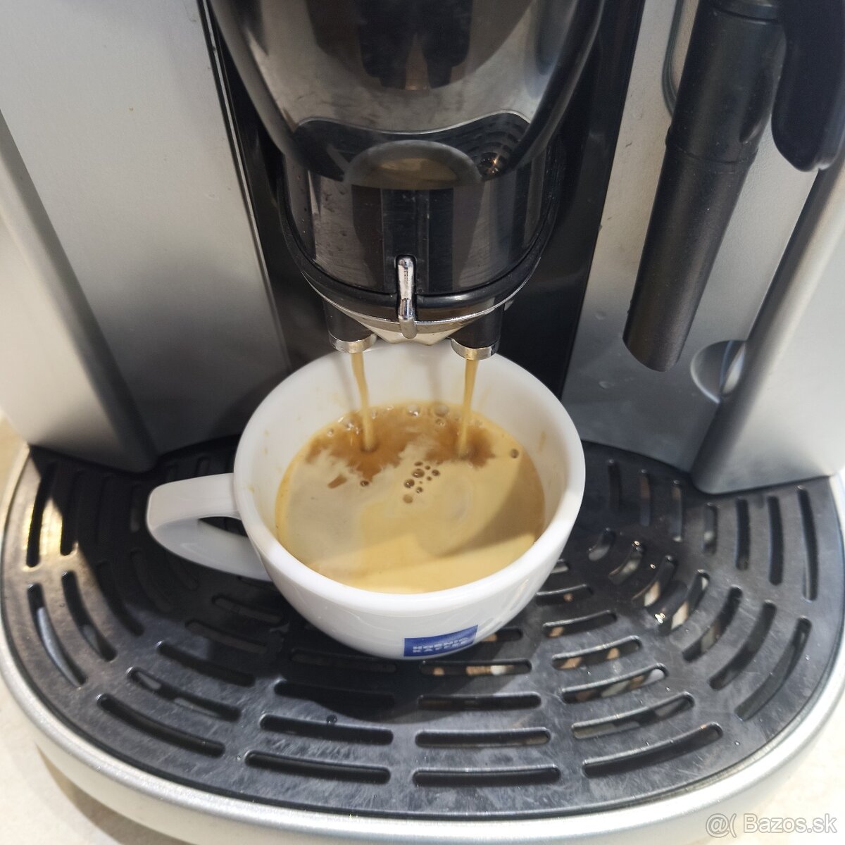 Delonghi Magnifica vo vybornom stave, plne funcny - 3