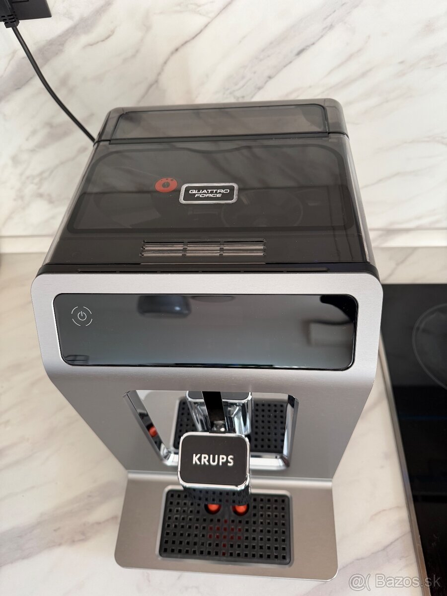 Predám automatický kávovar Krups EA894 - 3
