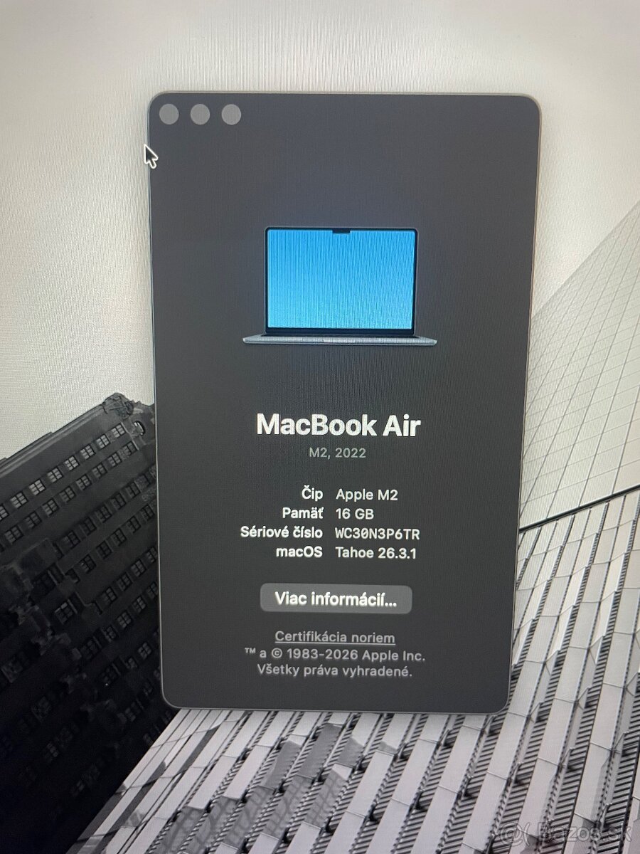 Macbook Air M2 13,6 / 16 / 256 - 3