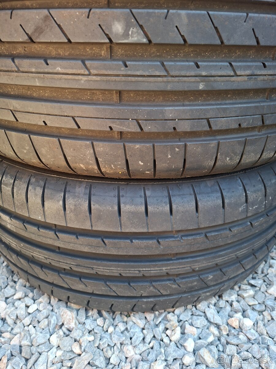 215/45R17 fullda - 3