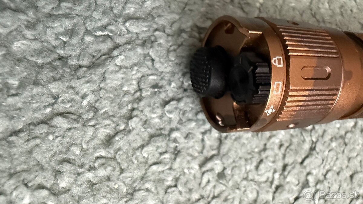 Baterka Fenix TK20R UE - 3