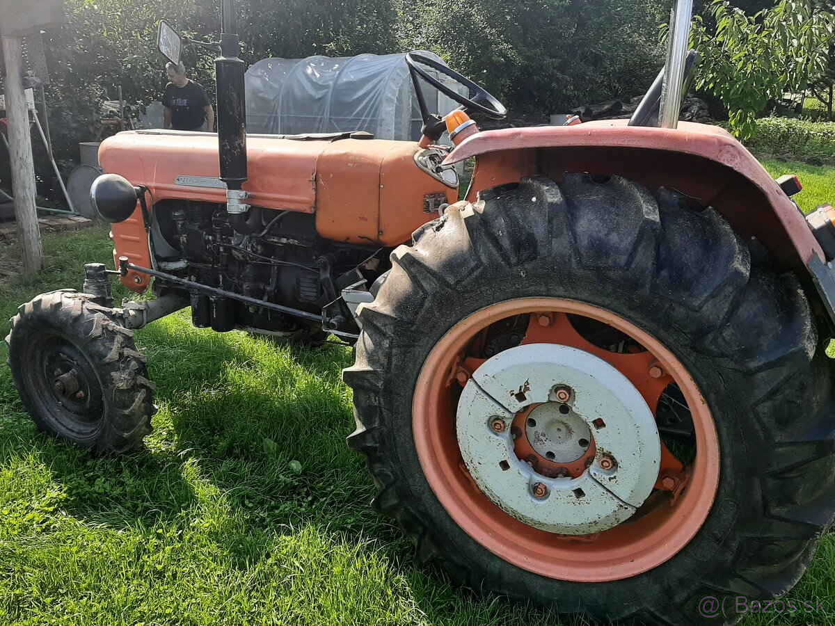 Traktor zetor 3011 - 3