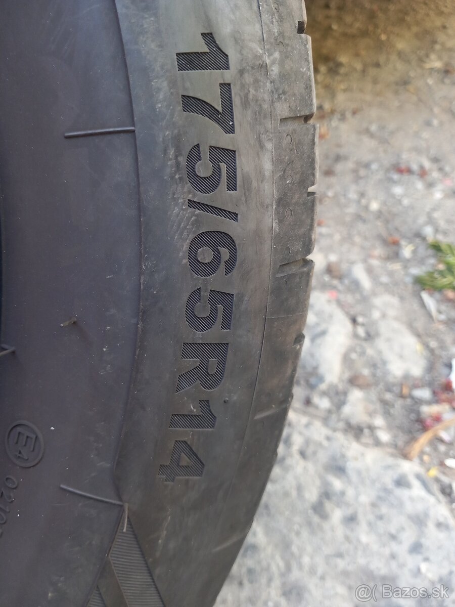 Predám gumy 175/65/14(dot2021)Twingo2 - 3