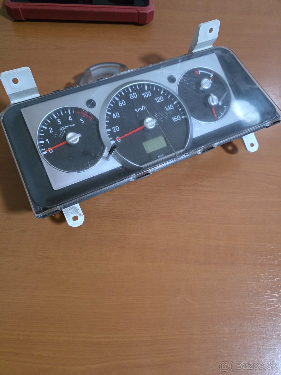 Predam diely na Nissan Cabstar - 3