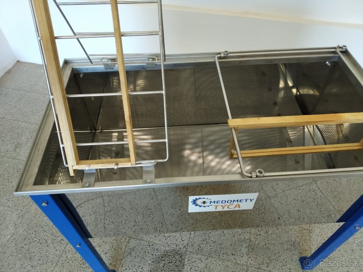 Odvíčkovací stůl - 3