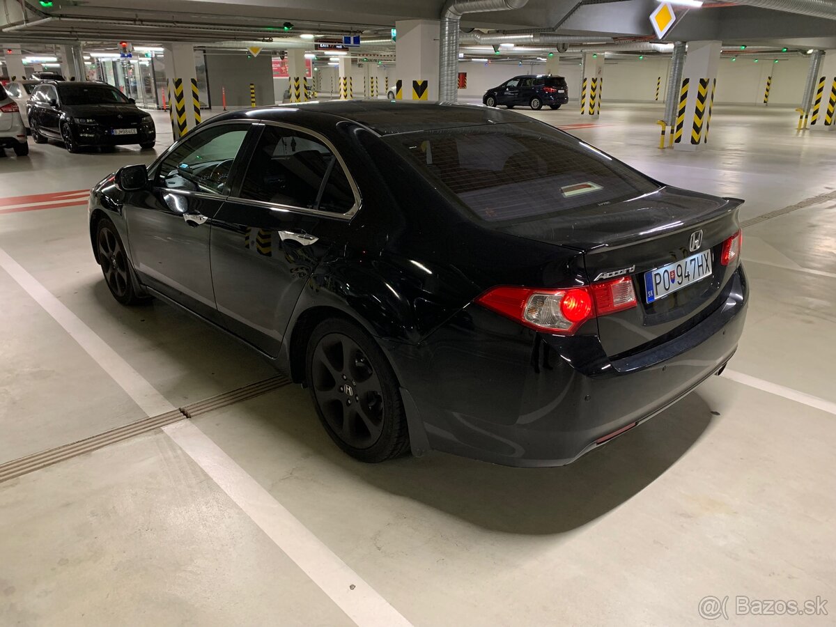 Honda Accord 2.0 VTEC automat - 3