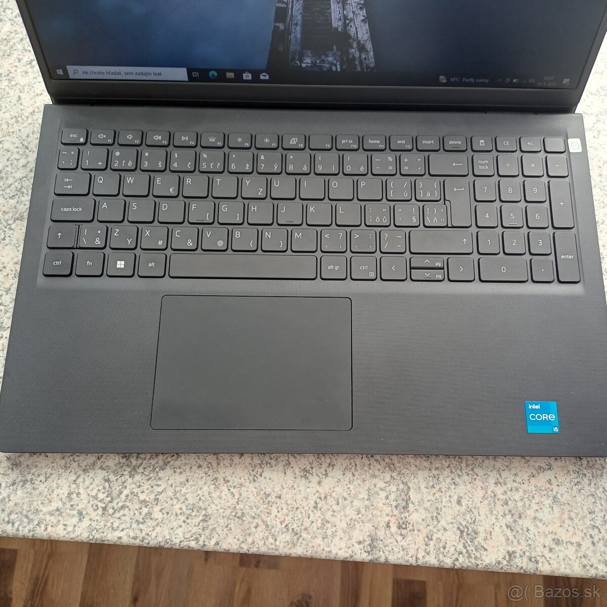 Notebook Dell Vostro 3520 , i5-11Gen, 15GB-DDR4 - 3