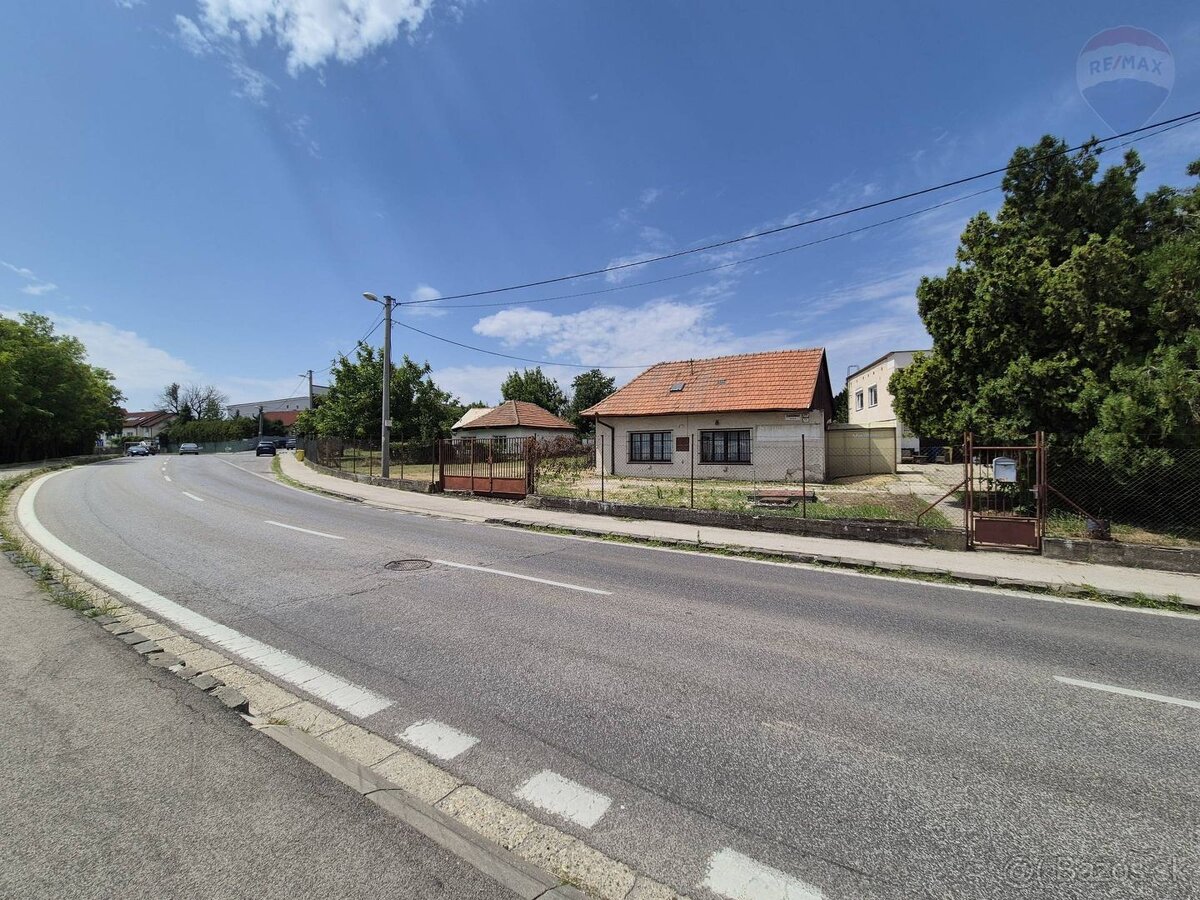 Prenájom – predajňa, sklady, parkovanie – NR Dolnočermánska - 3