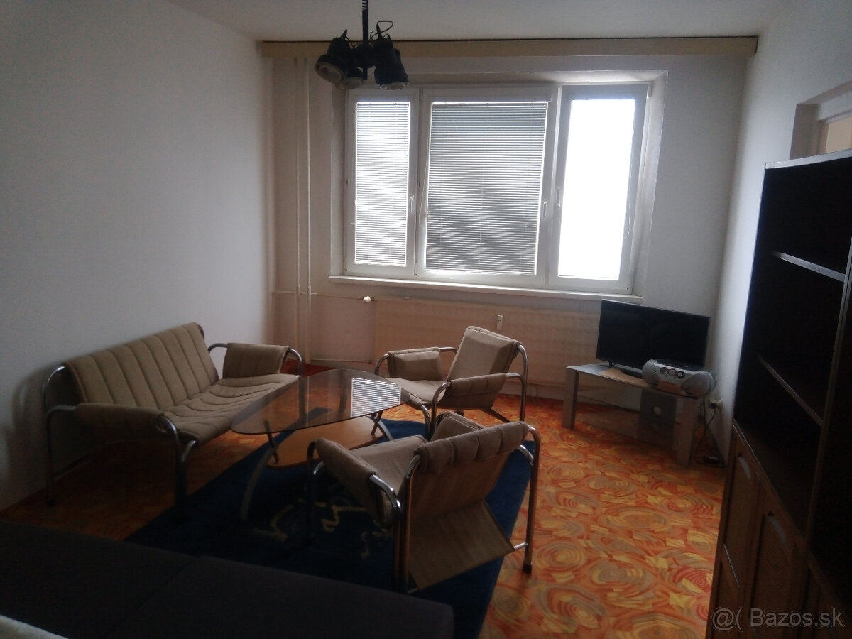 Prenájom 1-izbového bytu vo Zvolene - 3
