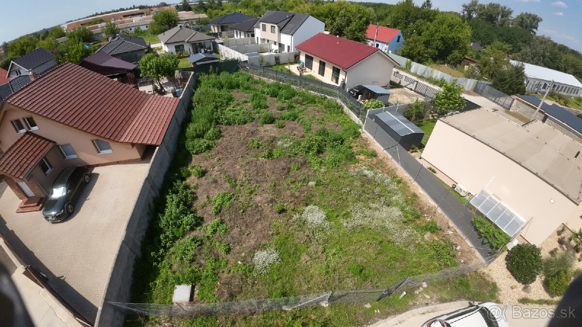 Stavebný pozemok v obci Gajary - 6árov - 3