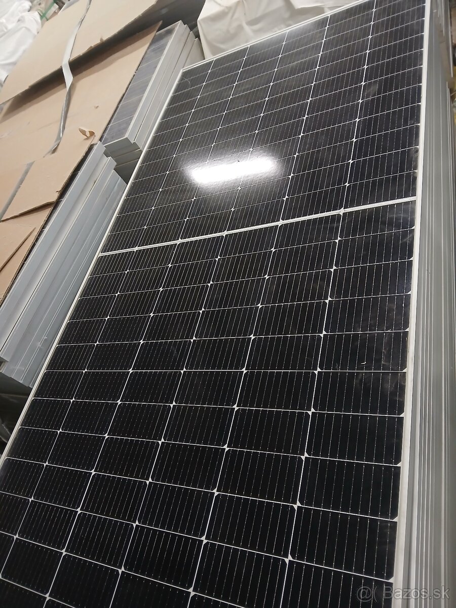 Predáj solárnych panelov cca 200 ks JinKO 545W 40.80V - 3