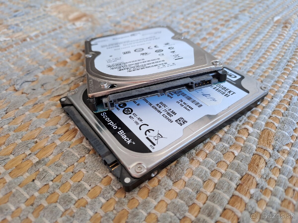 Predám SATA 2,5 palcové hard disky do notebooku - 3