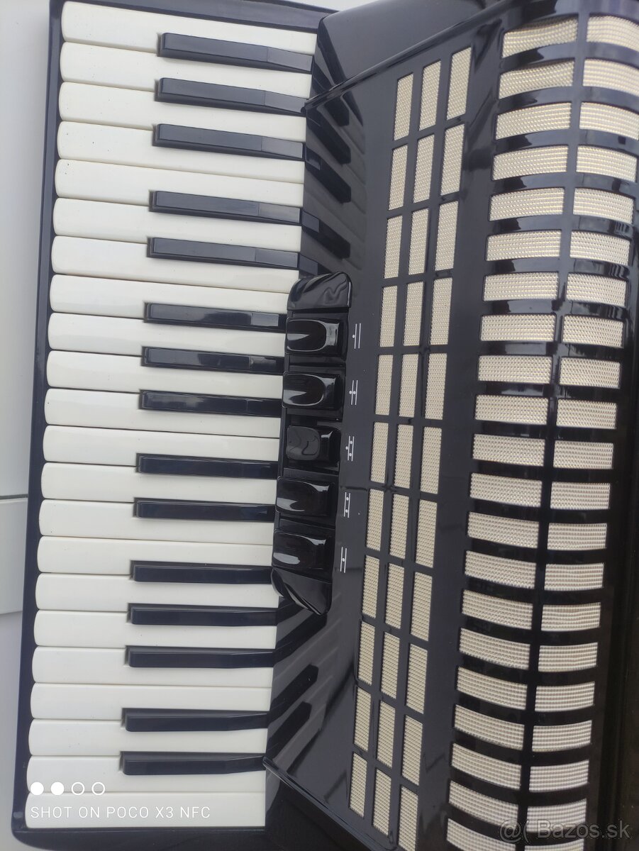 Akordeón Hohner 96 bas. - 3