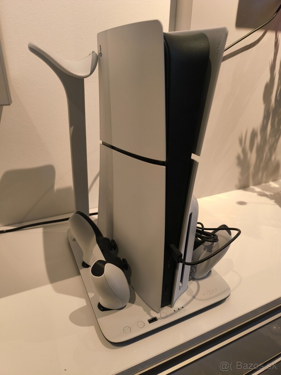 PS5 slim s mechanikou - 3