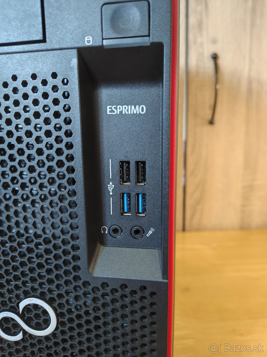 Počítače Fujitsu Esprimo P557/E85+ - i5 7400 - 3