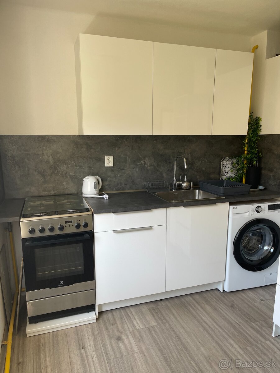 Prenájom bytu 1-izbového - 3